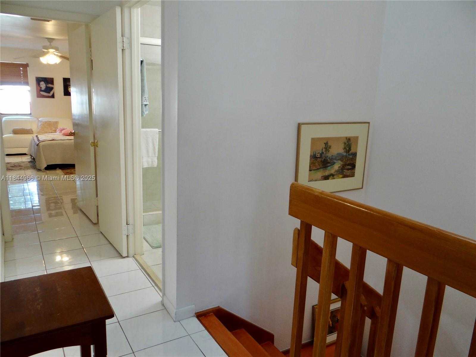 Small Image of 3500 MAGELLAN CIR #714, Aventura Number 33
