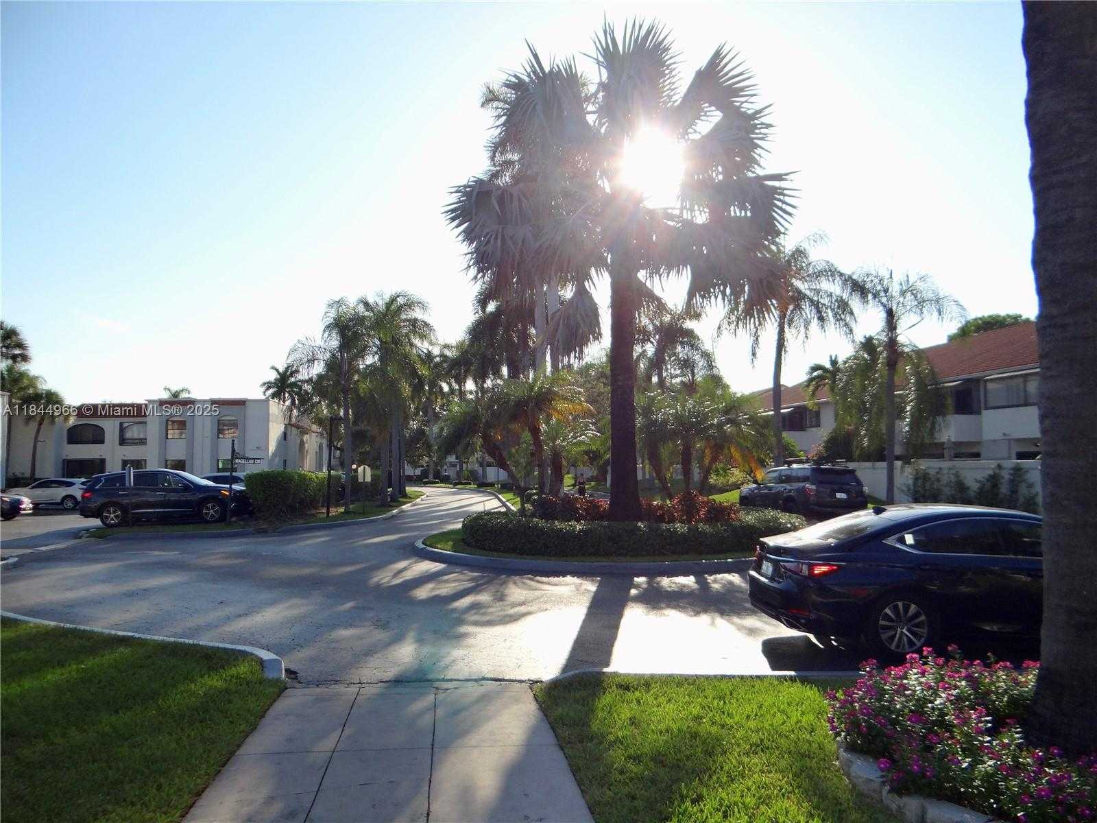Small Image of 3500 MAGELLAN CIR #714, Aventura Number 52