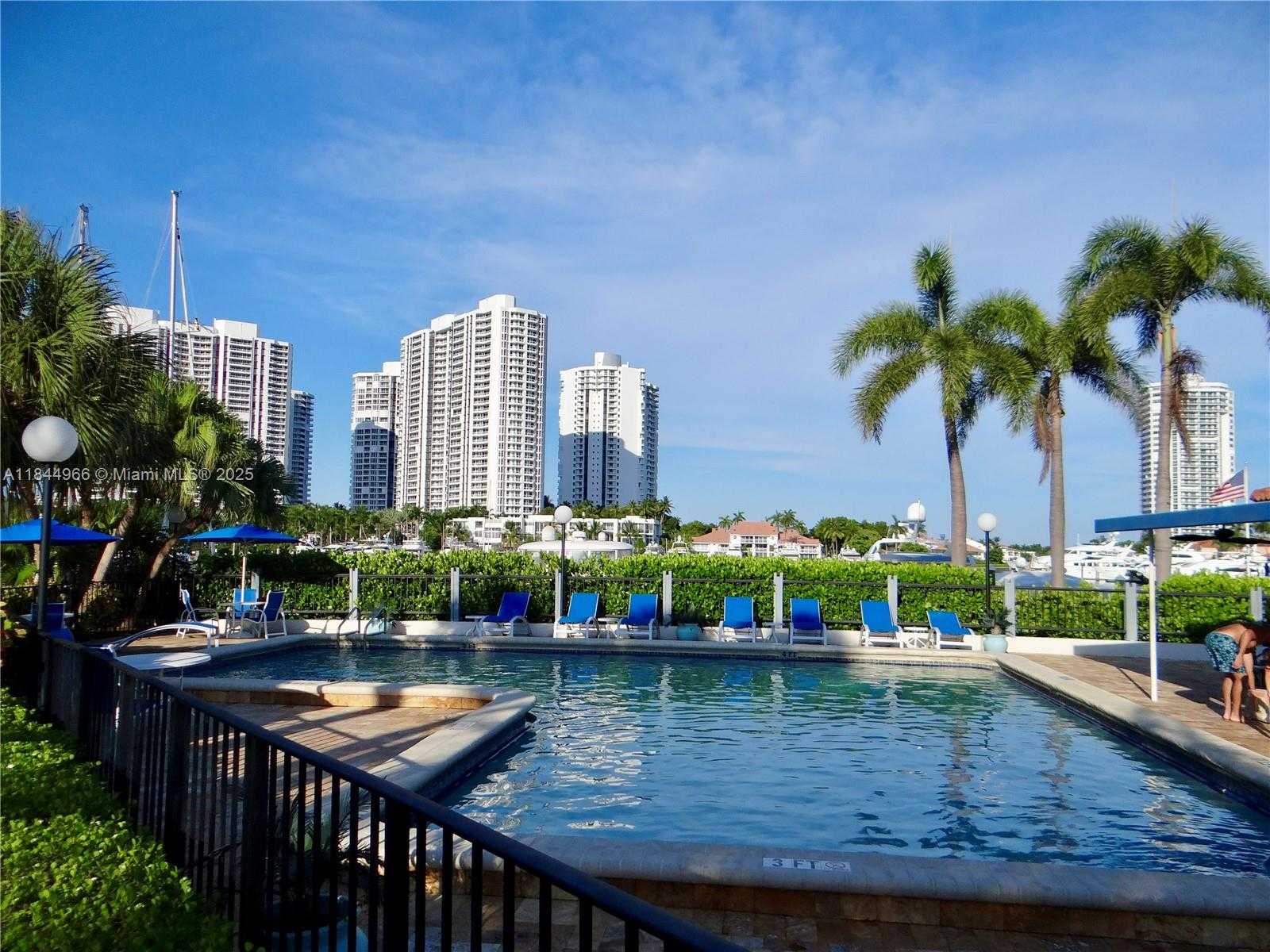 Small Image of 3500 MAGELLAN CIR #714, Aventura Number 55