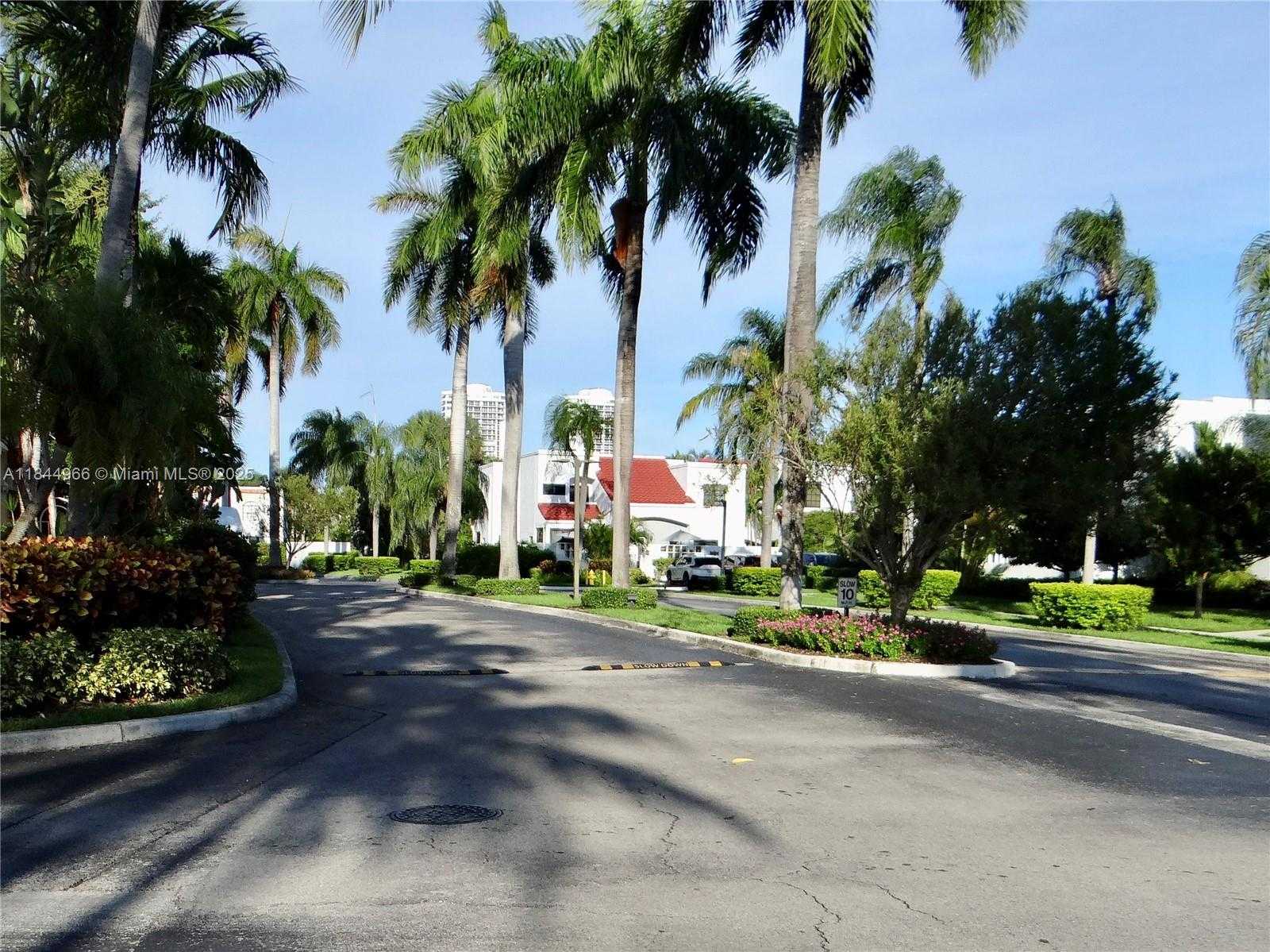 Small Image of 3500 MAGELLAN CIR #714, Aventura Number 66