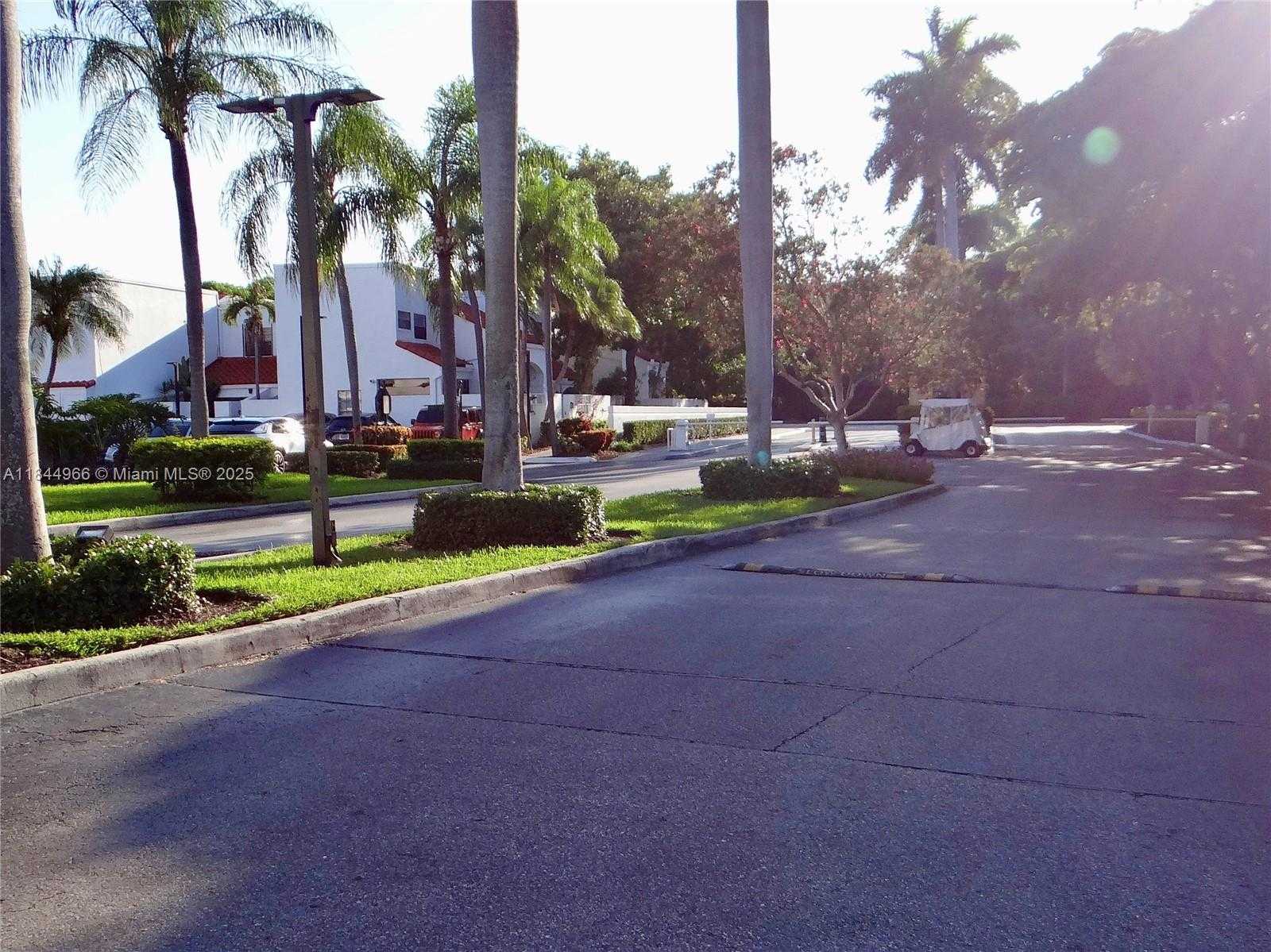 Small Image of 3500 MAGELLAN CIR #714, Aventura Number 67