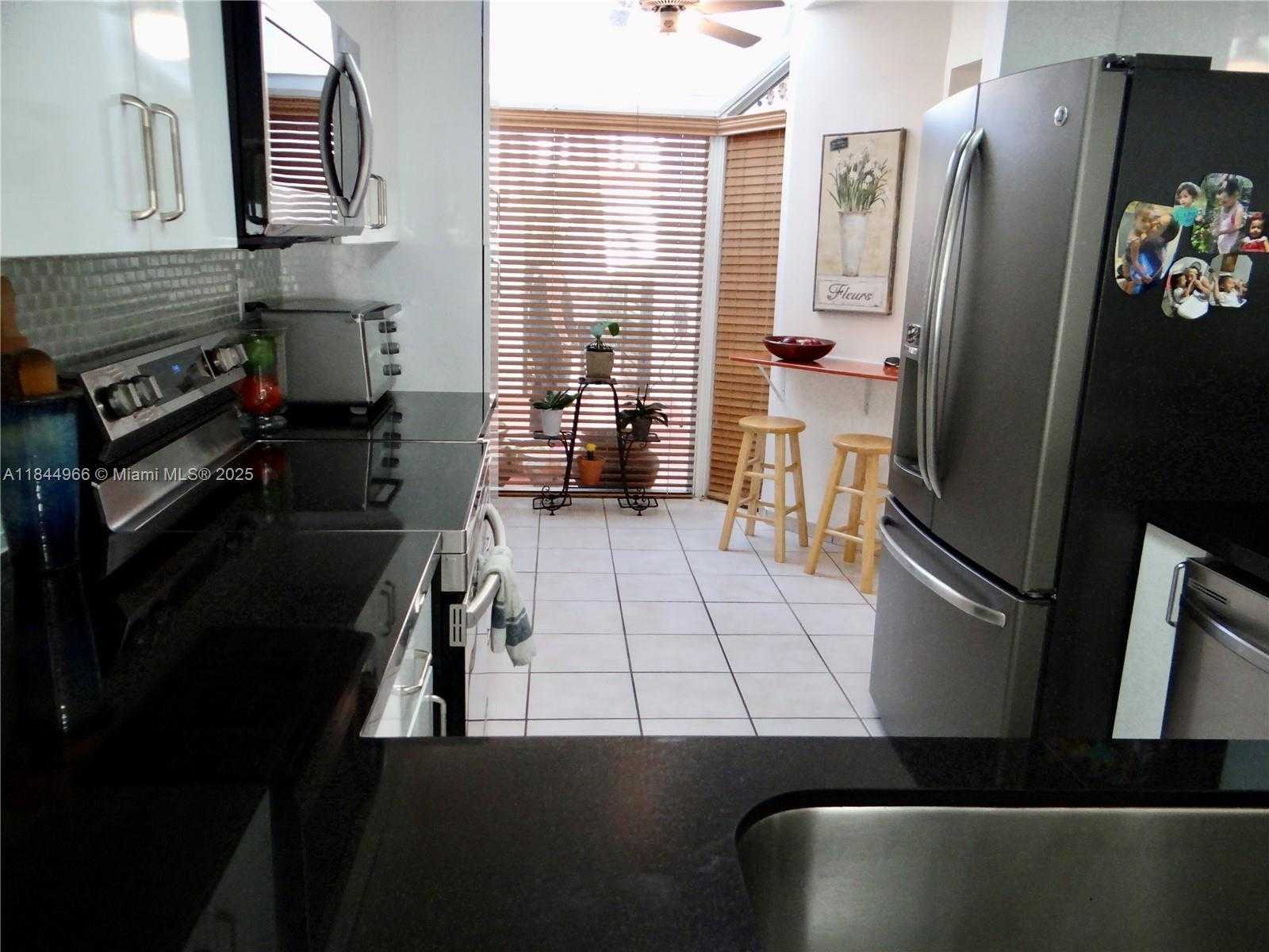 Small Image of 3500 MAGELLAN CIR #714, Aventura Number 8
