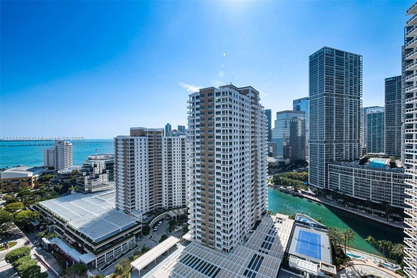 Small Image of 900 BRICKELL KEY BLVD #2005, Miami Number 15