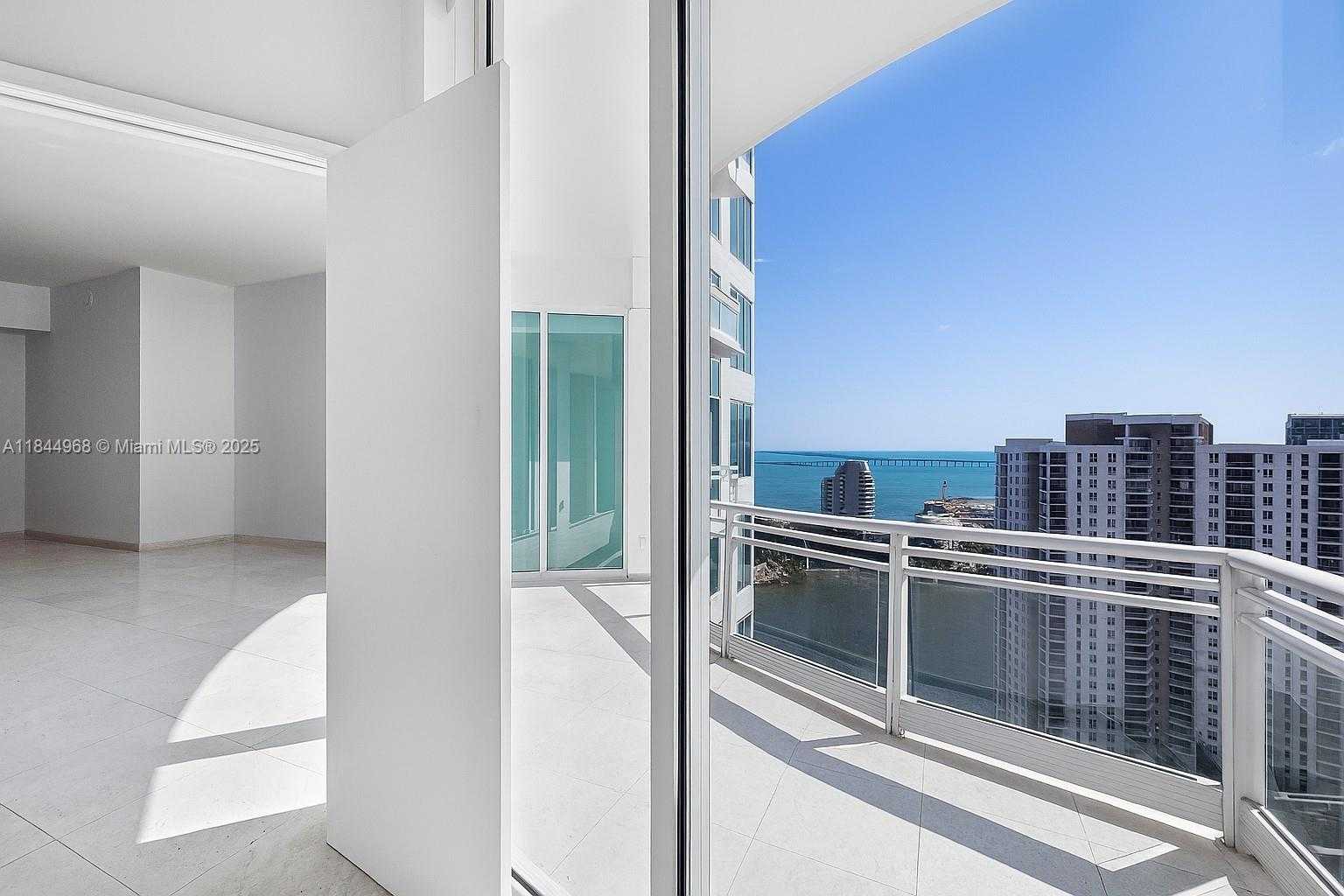 Small Image of 900 BRICKELL KEY BLVD #2005, Miami Number 3