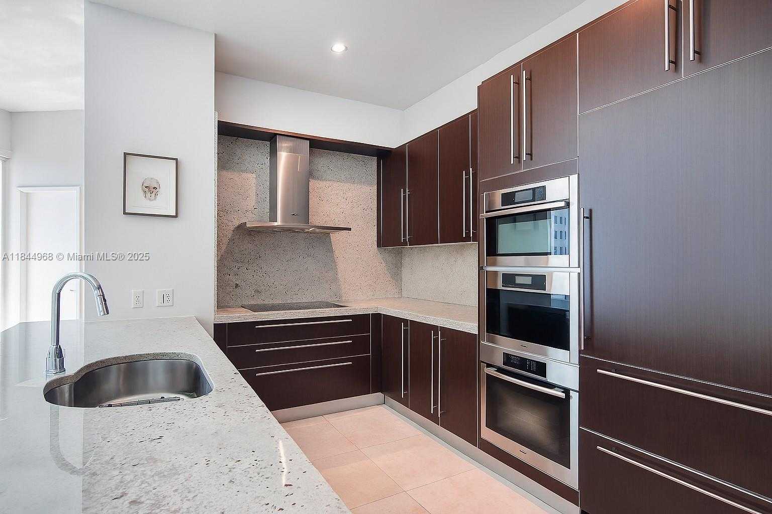 Small Image of 900 BRICKELL KEY BLVD #2005, Miami Number 6
