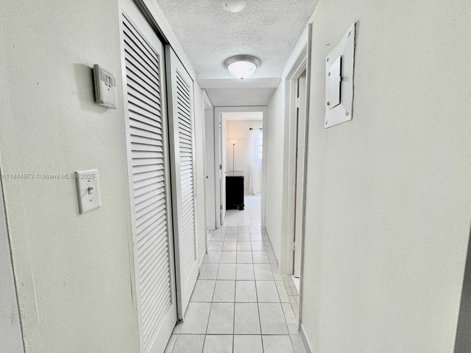 Small Image of 2145 PIERCE ST #122, Hollywood Number 6