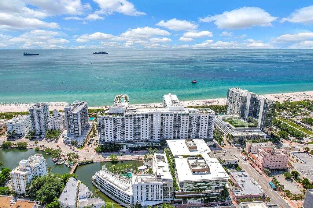 Small Image of 2301 COLLINS AVE #1201, Miami Beach Number 47