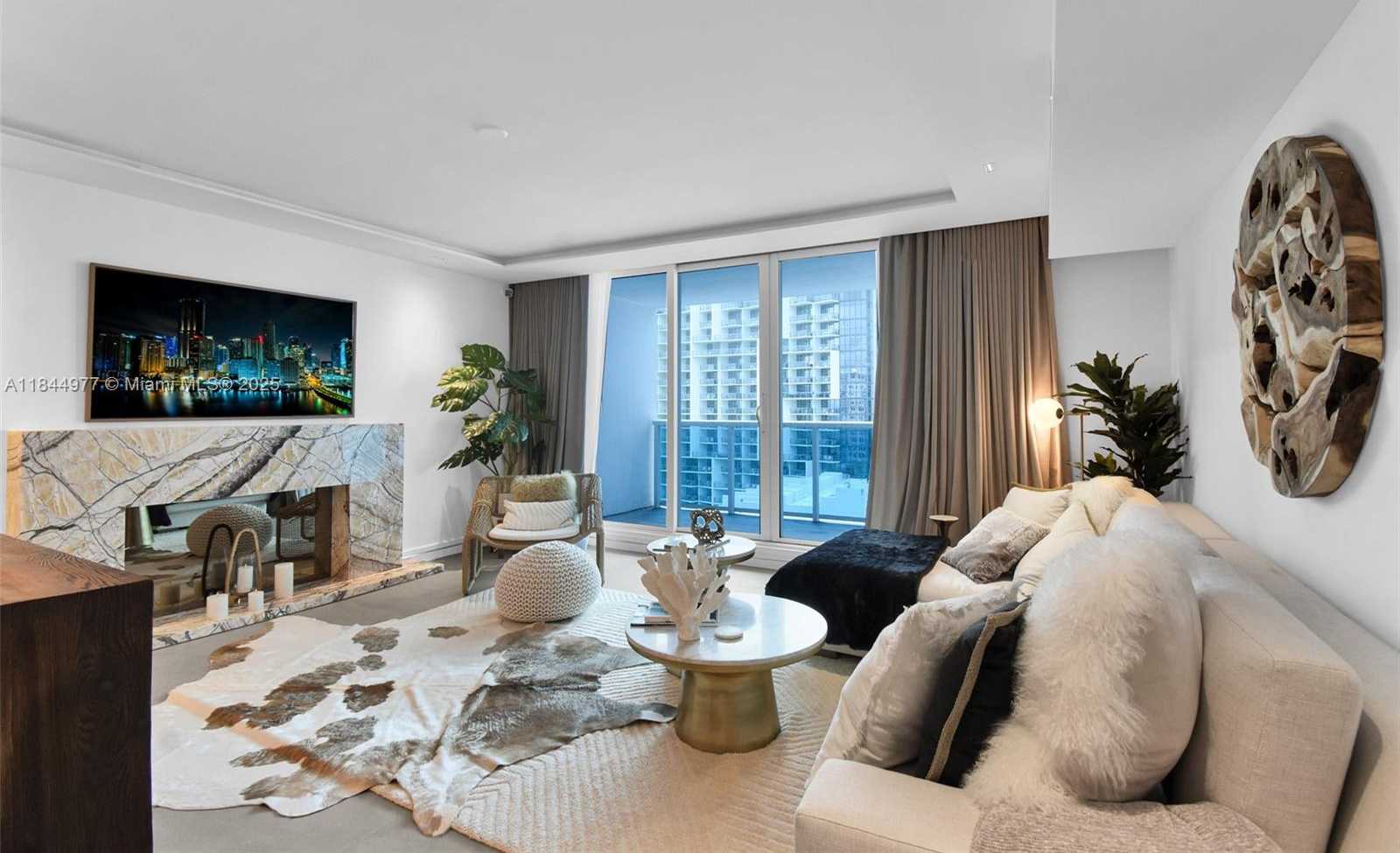Small Image of 2301 COLLINS AVE #1201, Miami Beach Number 5