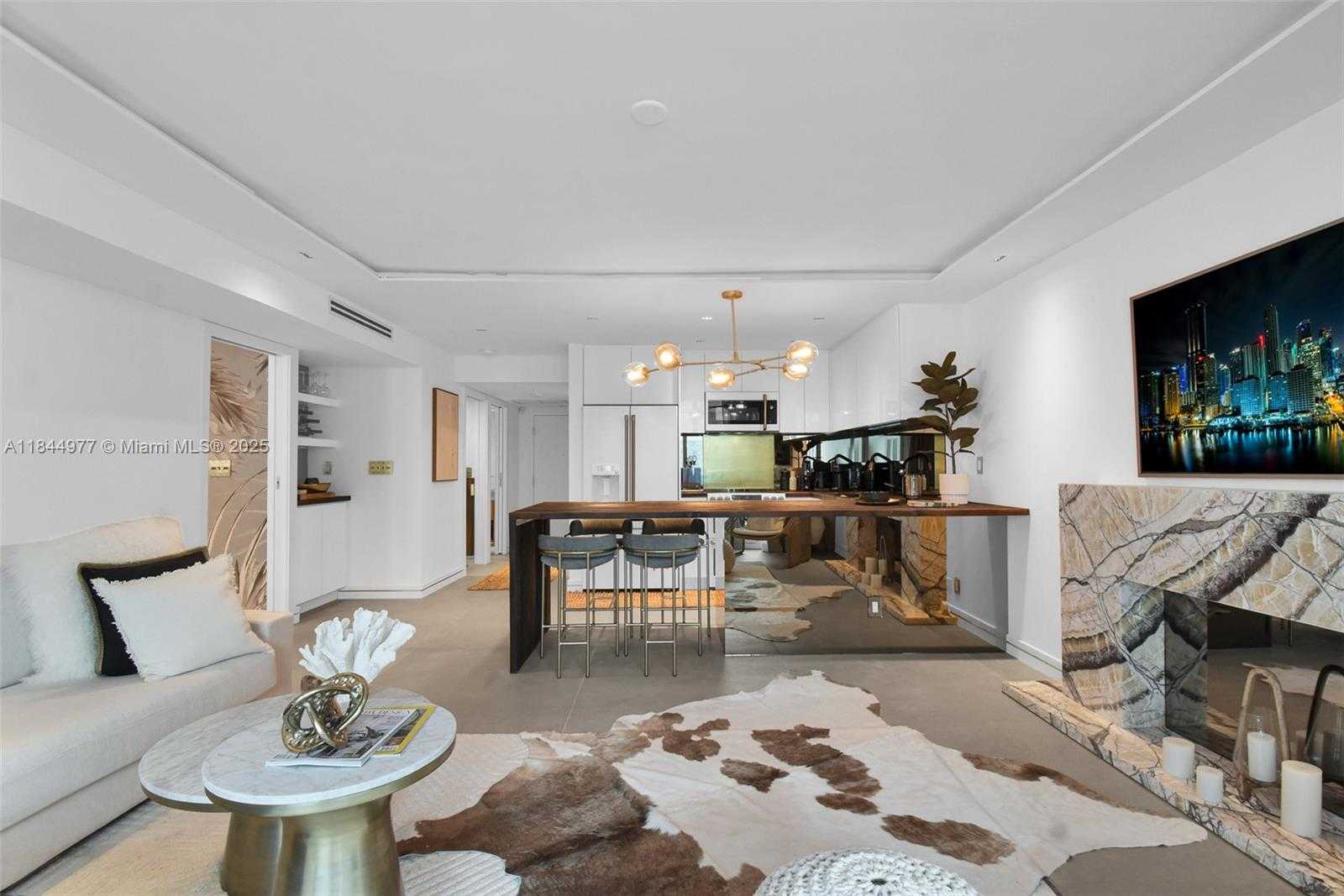 Small Image of 2301 COLLINS AVE #1201, Miami Beach Number 8