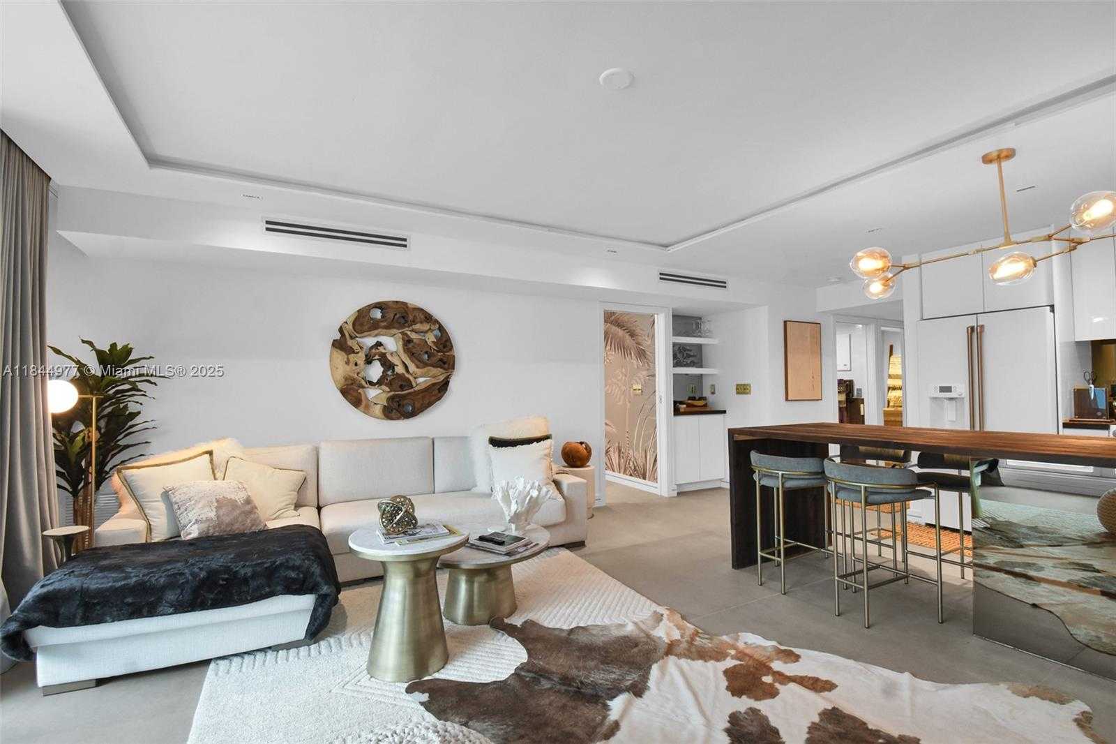 Small Image of 2301 COLLINS AVE #1201, Miami Beach Number 9