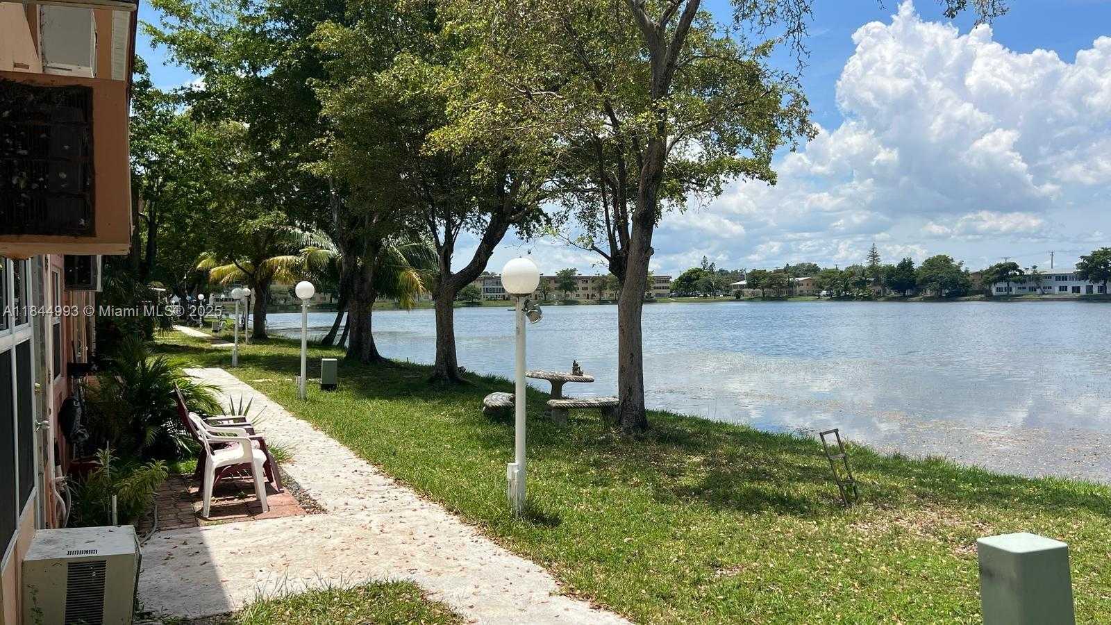 Small Image of 19080 NORTH EAST 3RD CT #307, Miami Number 1