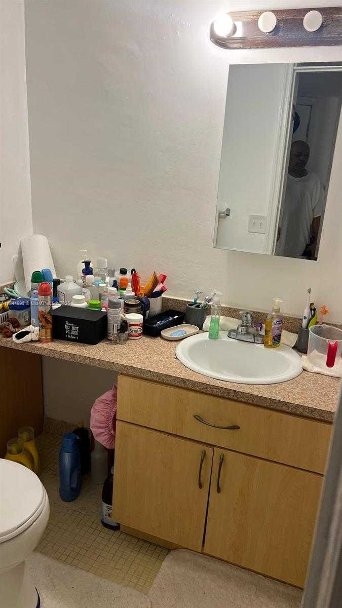 Small Image of 19080 NORTH EAST 3RD CT #307, Miami Number 7