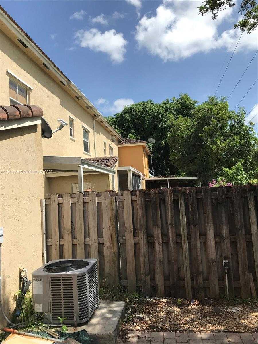 Small Image of 170 SOUTH EAST 6TH RD, Homestead Number 20