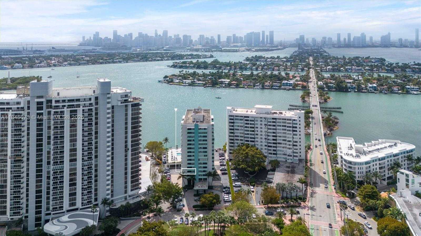 Small Image of 5 ISLAND AVE #4H, Miami Beach Number 29