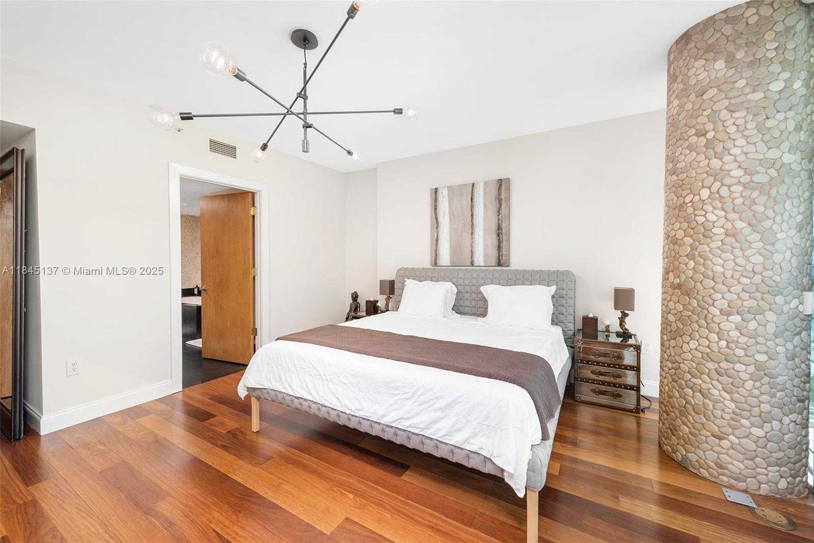 Small Image of 101 20TH ST #1706, Miami Beach Number 5