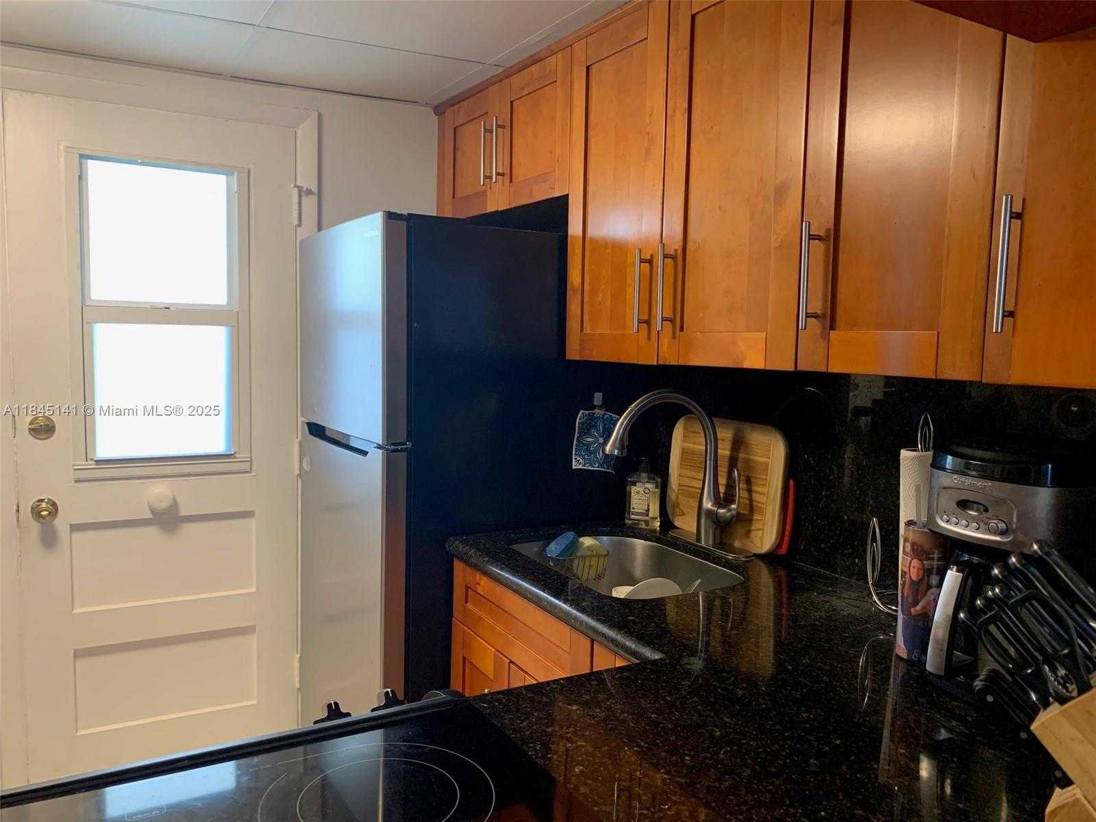 Small Image of 2999 POINT EAST DR #C110, Aventura Number 12