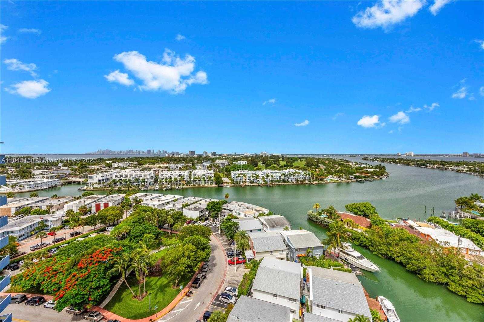 Small Image of 7441 WAYNE AVE #15E, Miami Beach Number 10