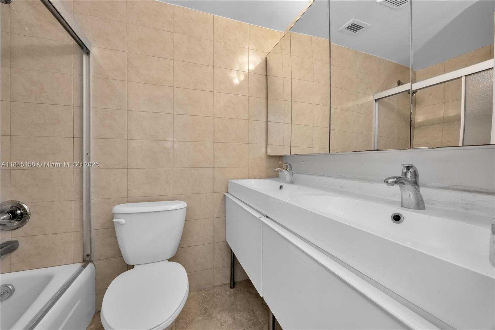 Small Image of 7441 WAYNE AVE #15E, Miami Beach Number 11