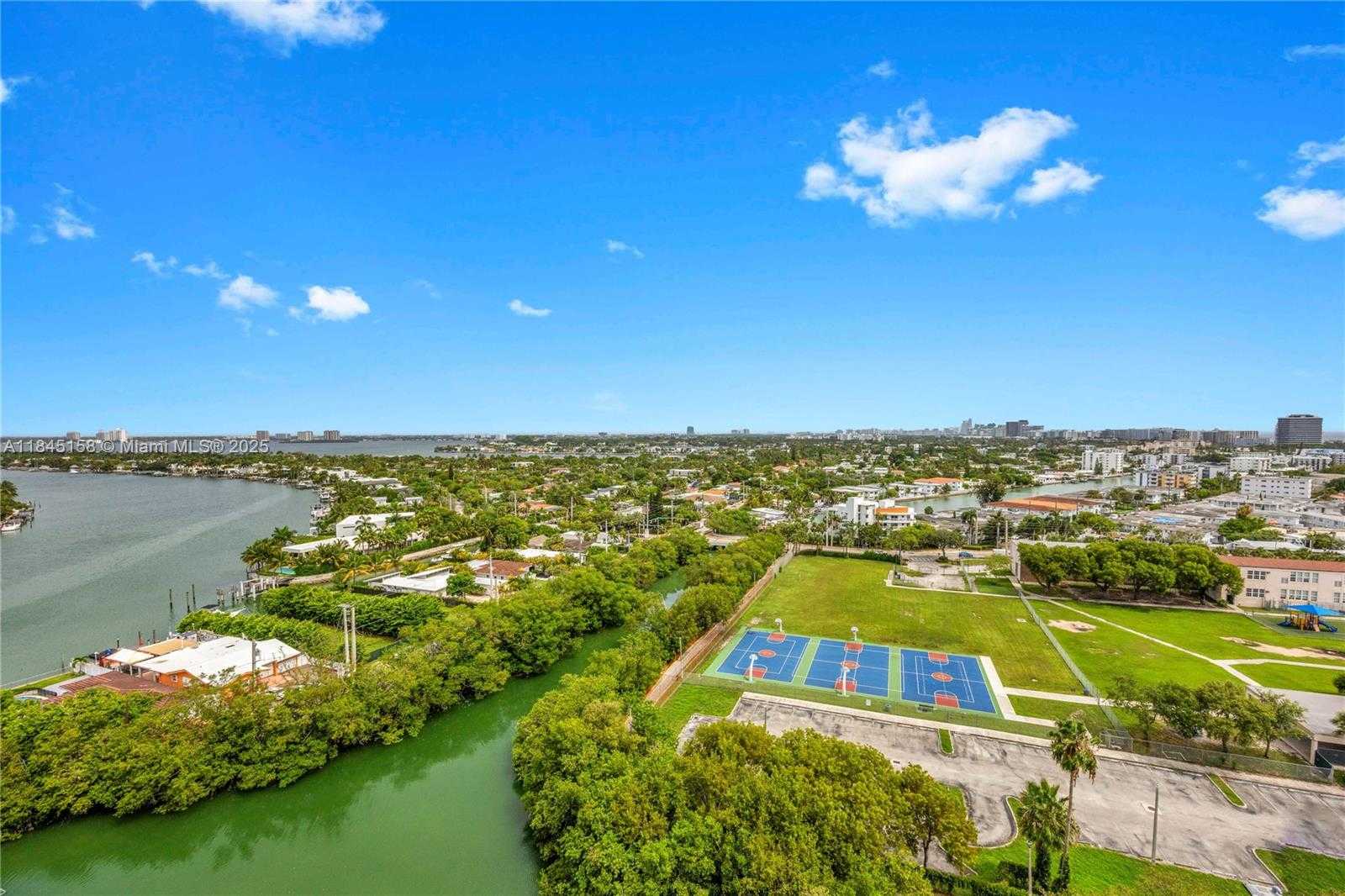 Small Image of 7441 WAYNE AVE #15E, Miami Beach Number 18