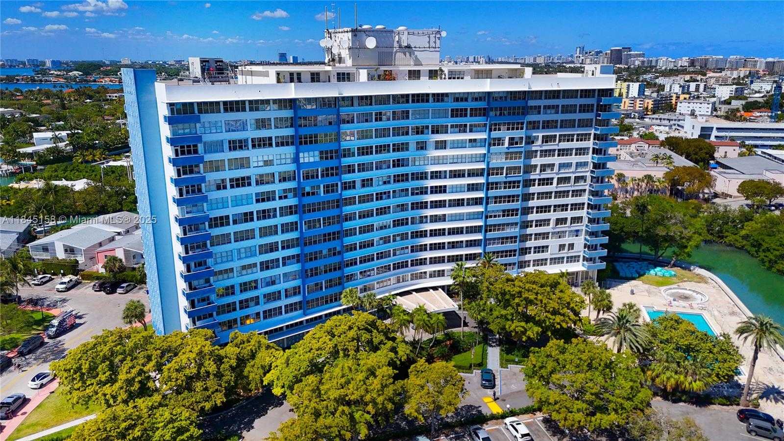 Small Image of 7441 WAYNE AVE #15E, Miami Beach Number 19