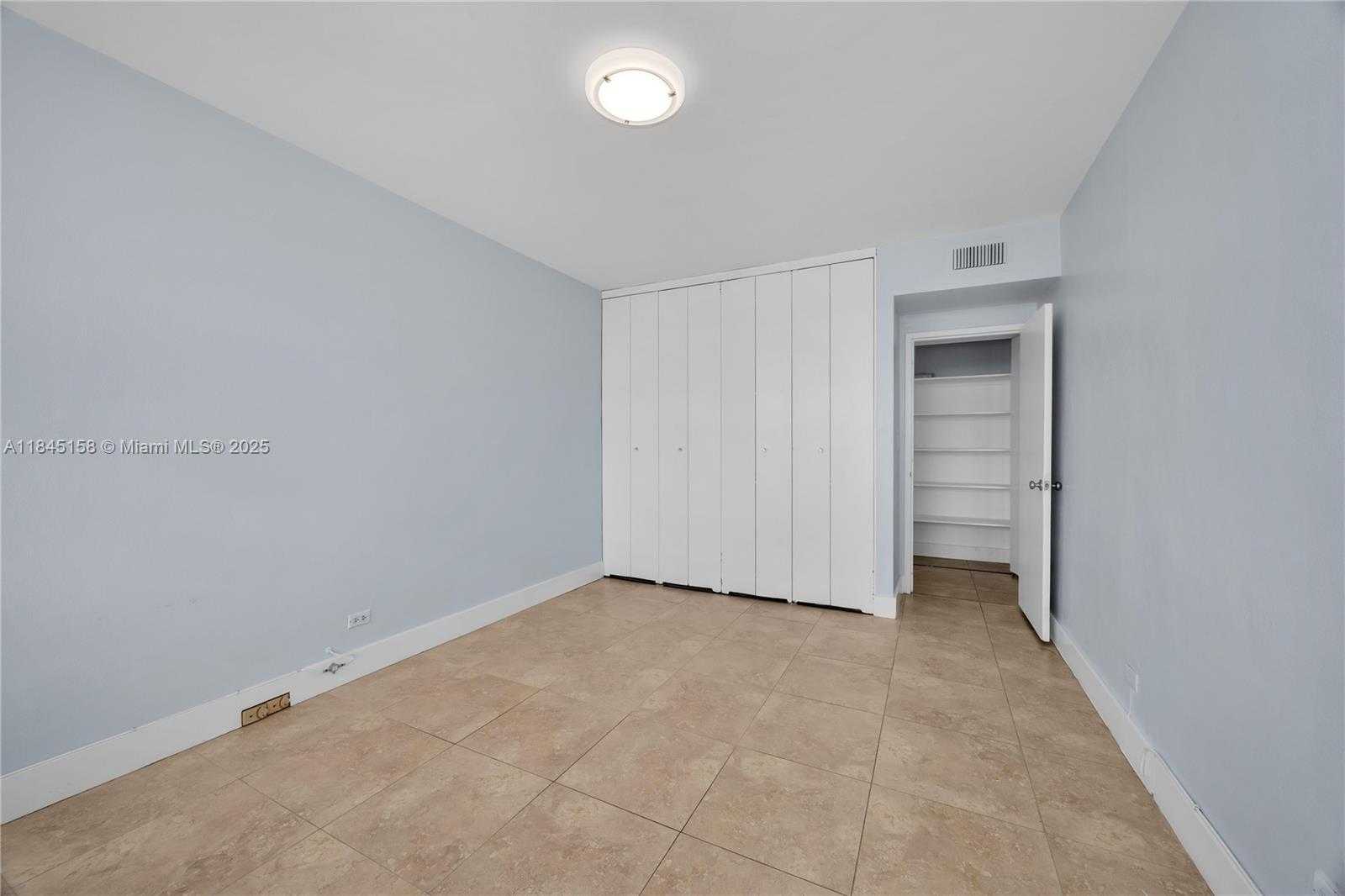 Small Image of 7441 WAYNE AVE #15E, Miami Beach Number 23
