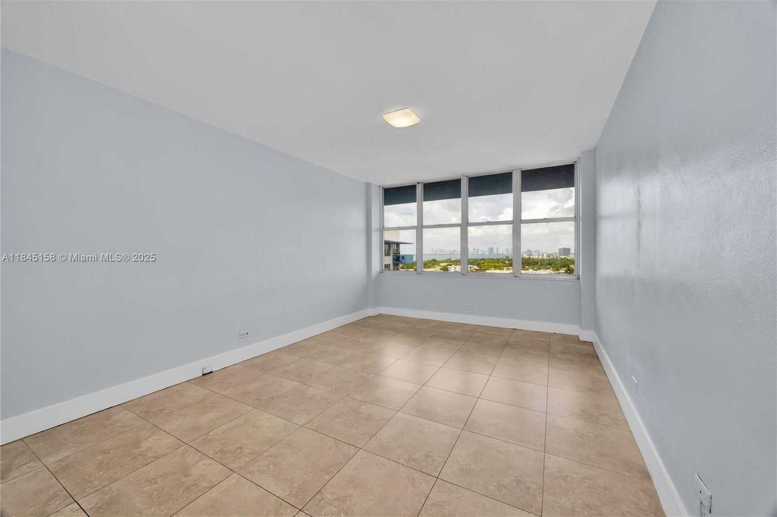 Small Image of 7441 WAYNE AVE #15E, Miami Beach Number 24