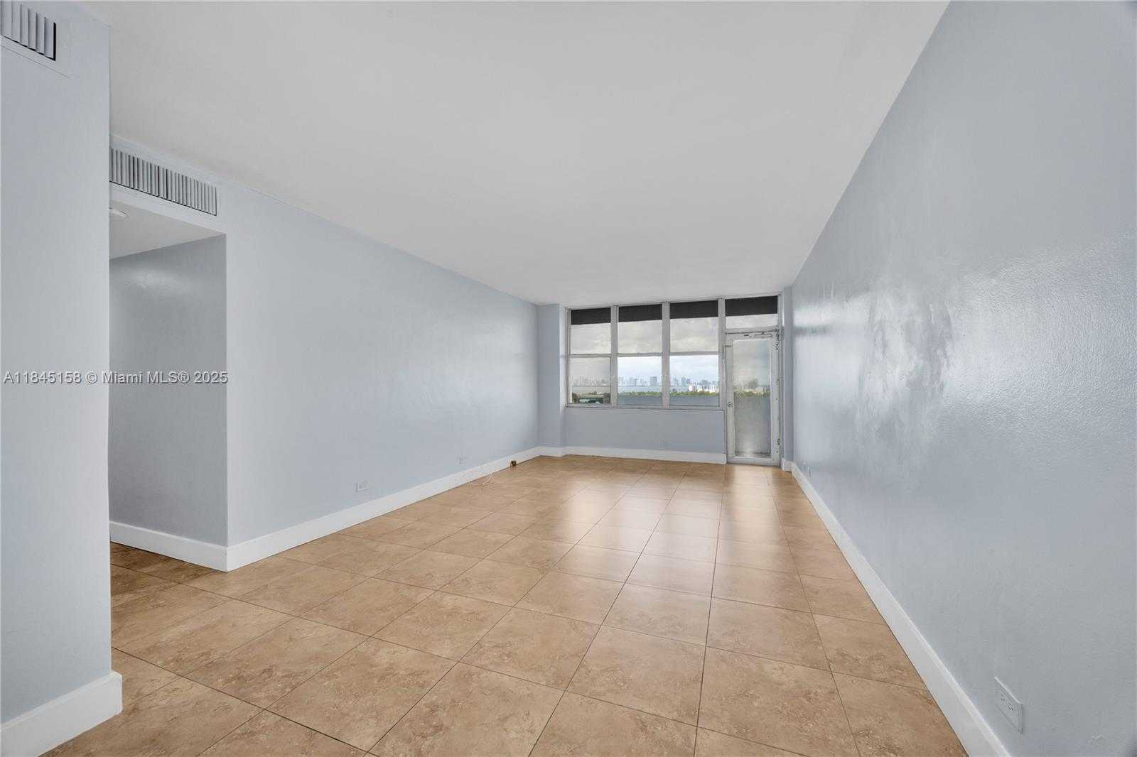 Small Image of 7441 WAYNE AVE #15E, Miami Beach Number 26