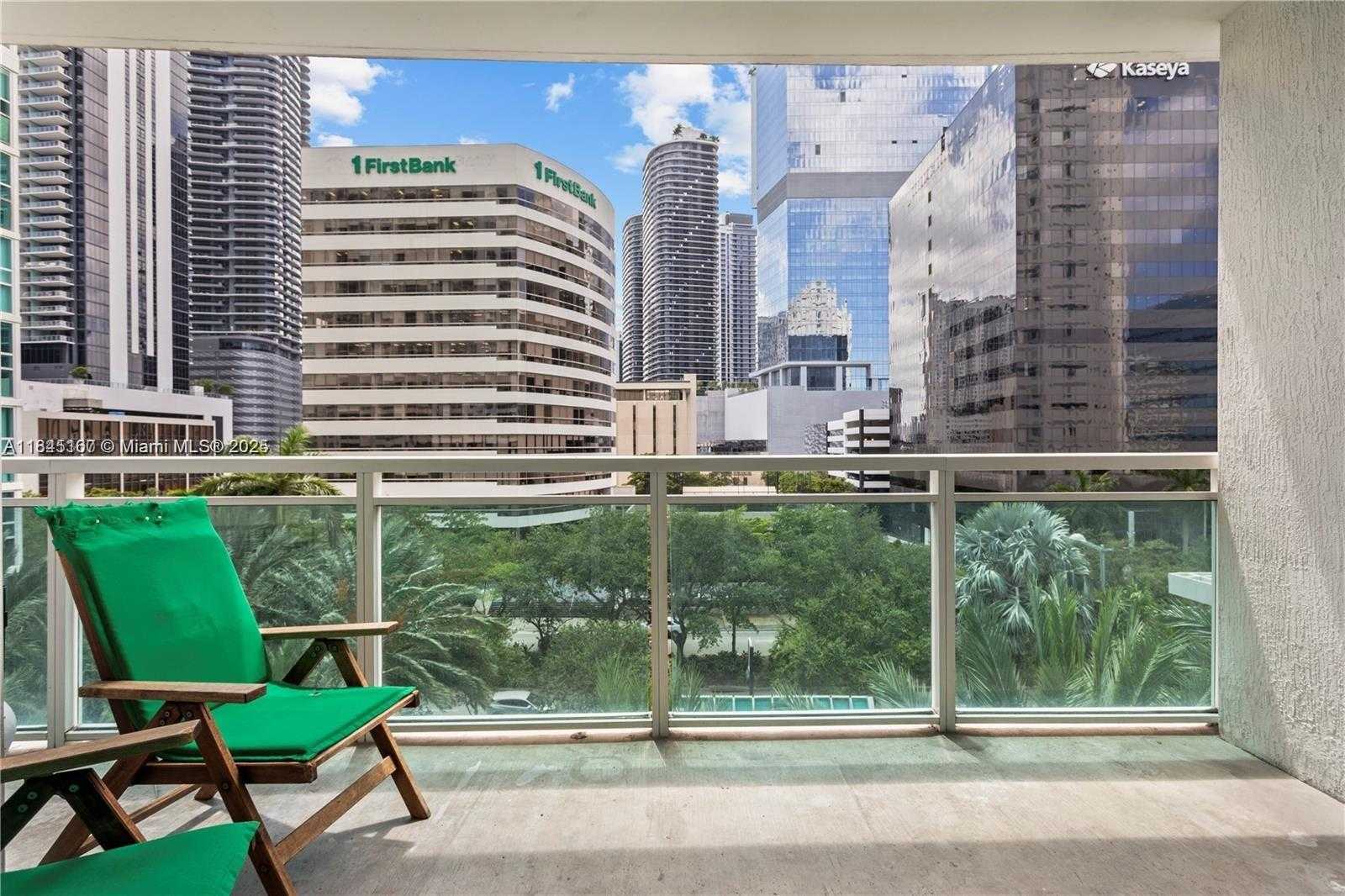 Small Image of 950 BRICKELL BAY DR #501, Miami Number 13
