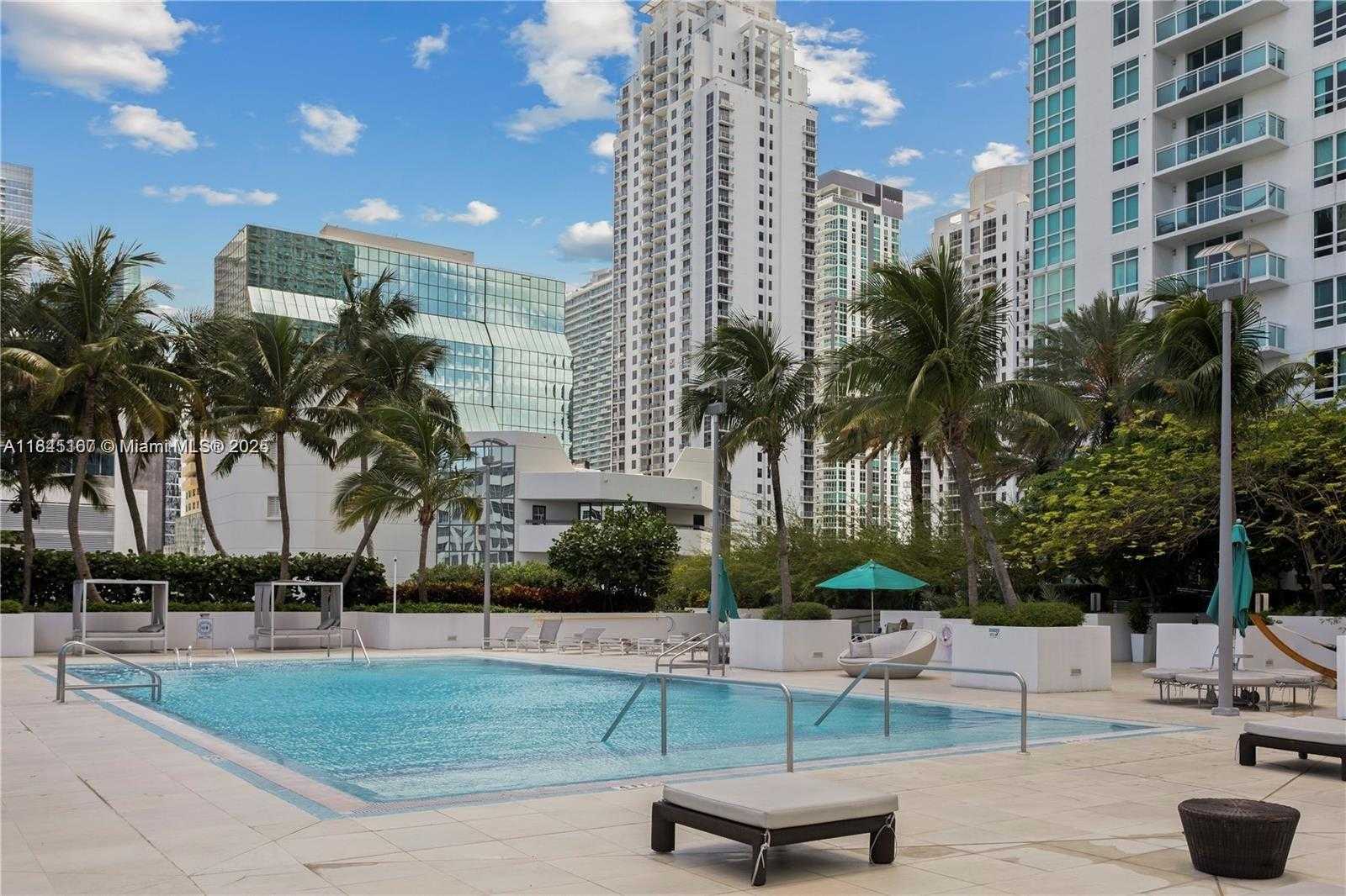Small Image of 950 BRICKELL BAY DR #501, Miami Number 16