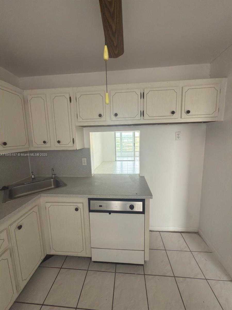 Small Image of 5800 NORTH WEST 64TH AVE #306, Tamarac Number 16