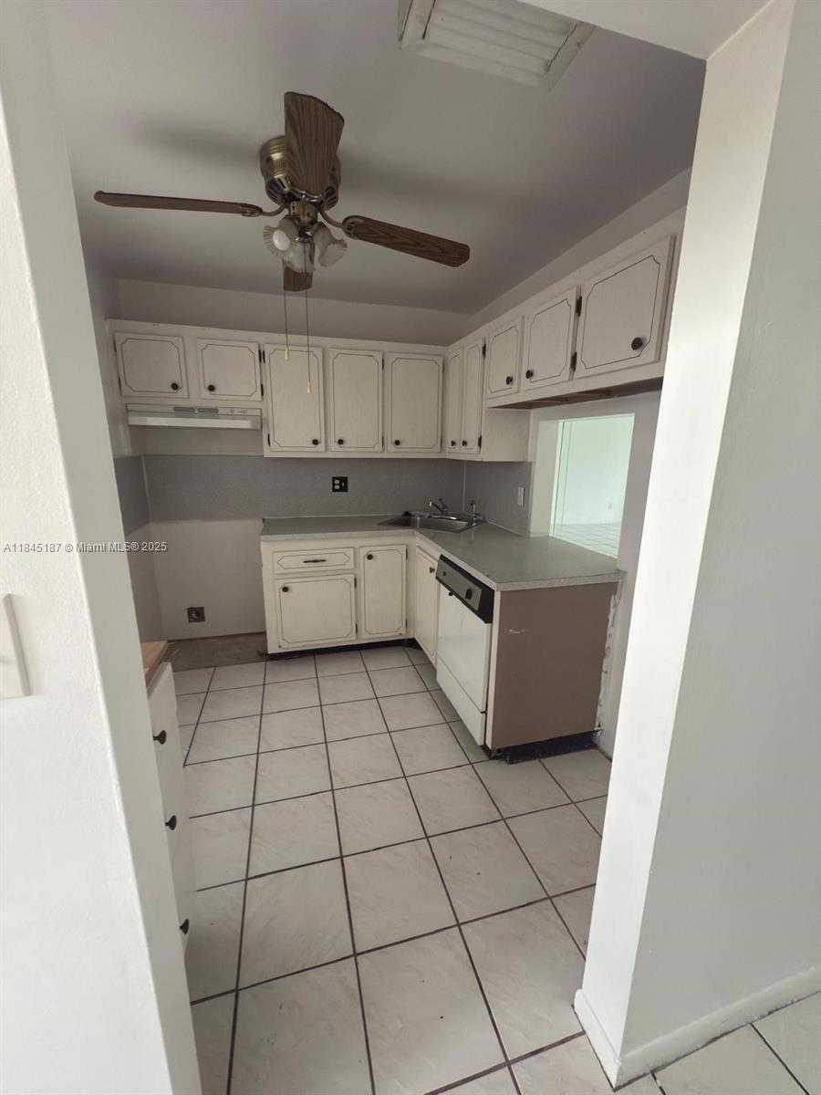 Small Image of 5800 NORTH WEST 64TH AVE #306, Tamarac Number 17
