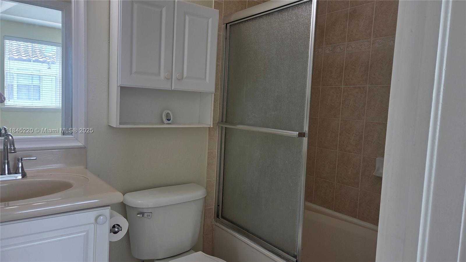 Small Image of 5590 NORTH WEST 107TH AVE #1111, Doral Number 21
