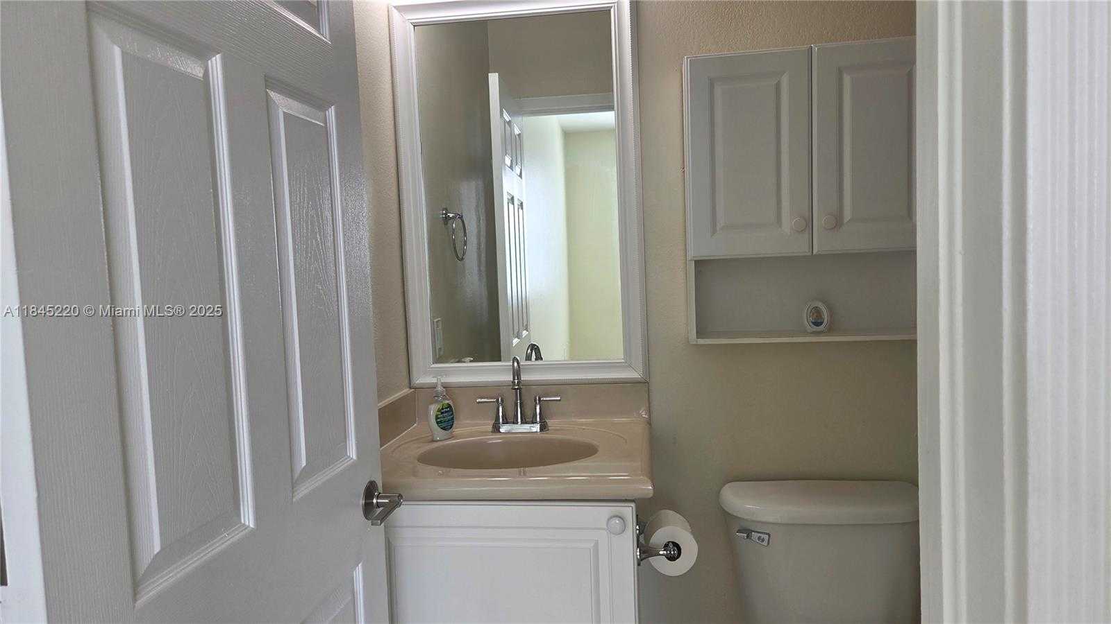 Small Image of 5590 NORTH WEST 107TH AVE #1111, Doral Number 22