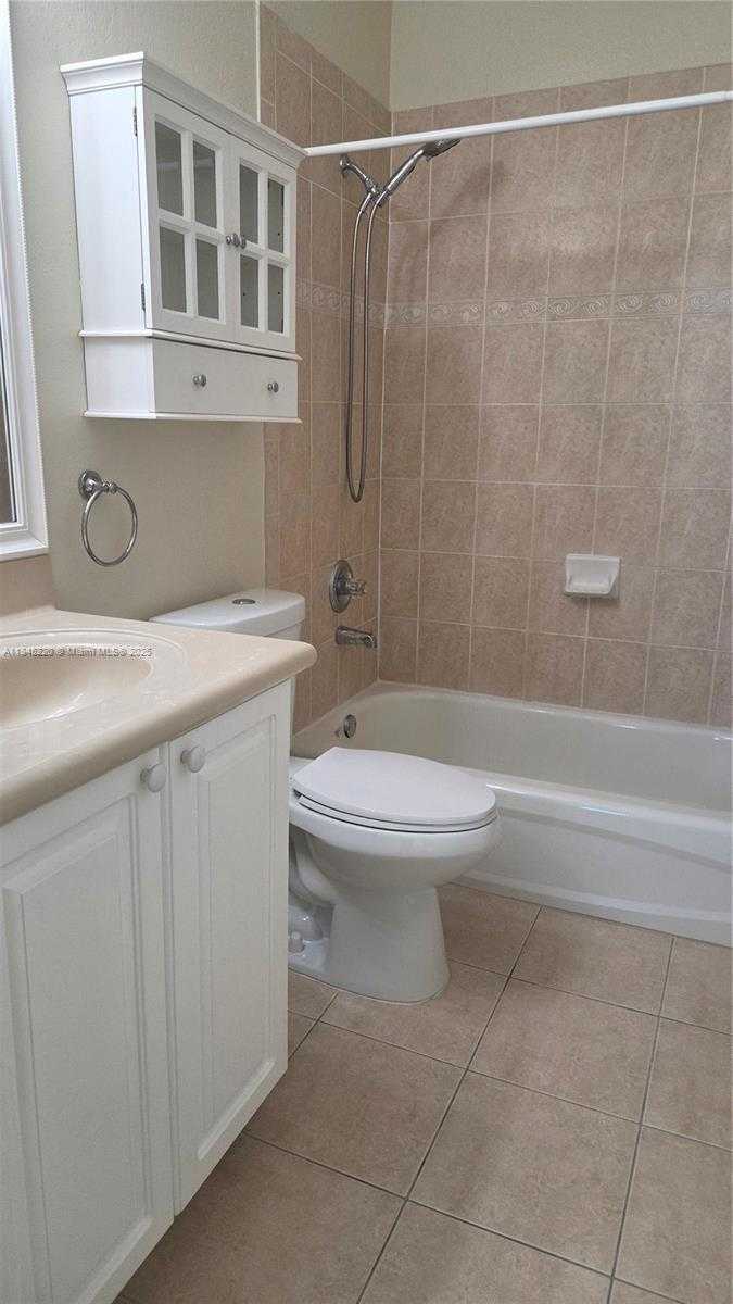 Small Image of 5590 NORTH WEST 107TH AVE #1111, Doral Number 28