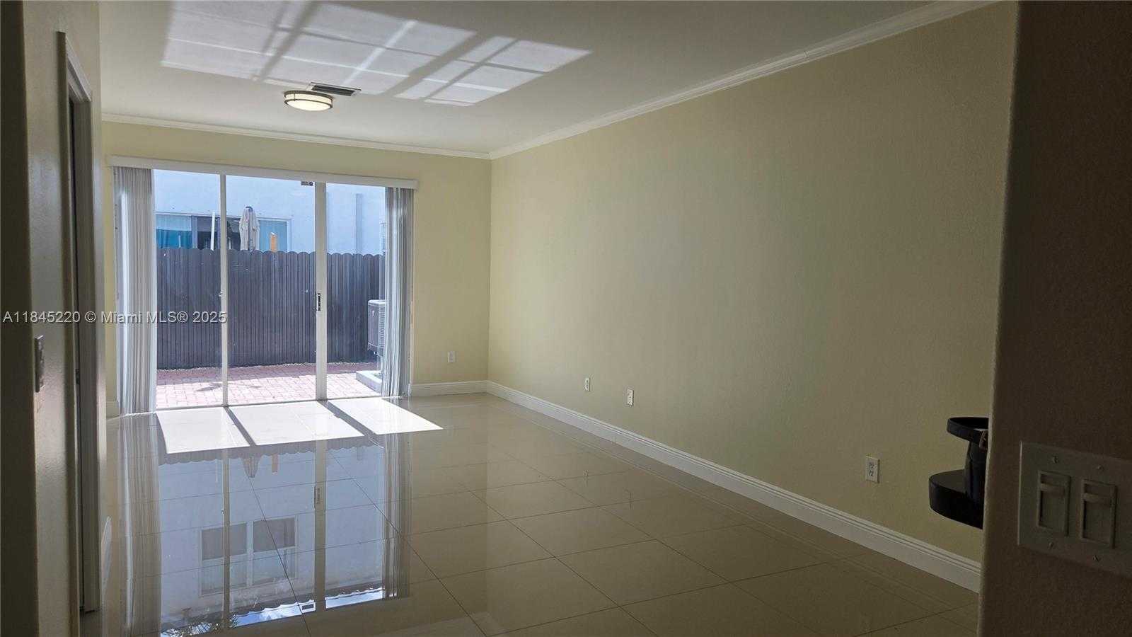 Small Image of 5590 NORTH WEST 107TH AVE #1111, Doral Number 5