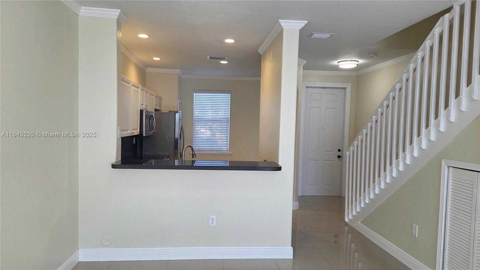 Small Image of 5590 NORTH WEST 107TH AVE #1111, Doral Number 8