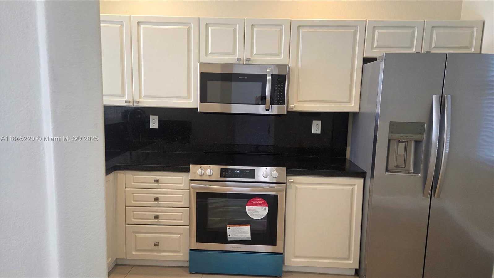 Small Image of 5590 NORTH WEST 107TH AVE #1111, Doral Number 9