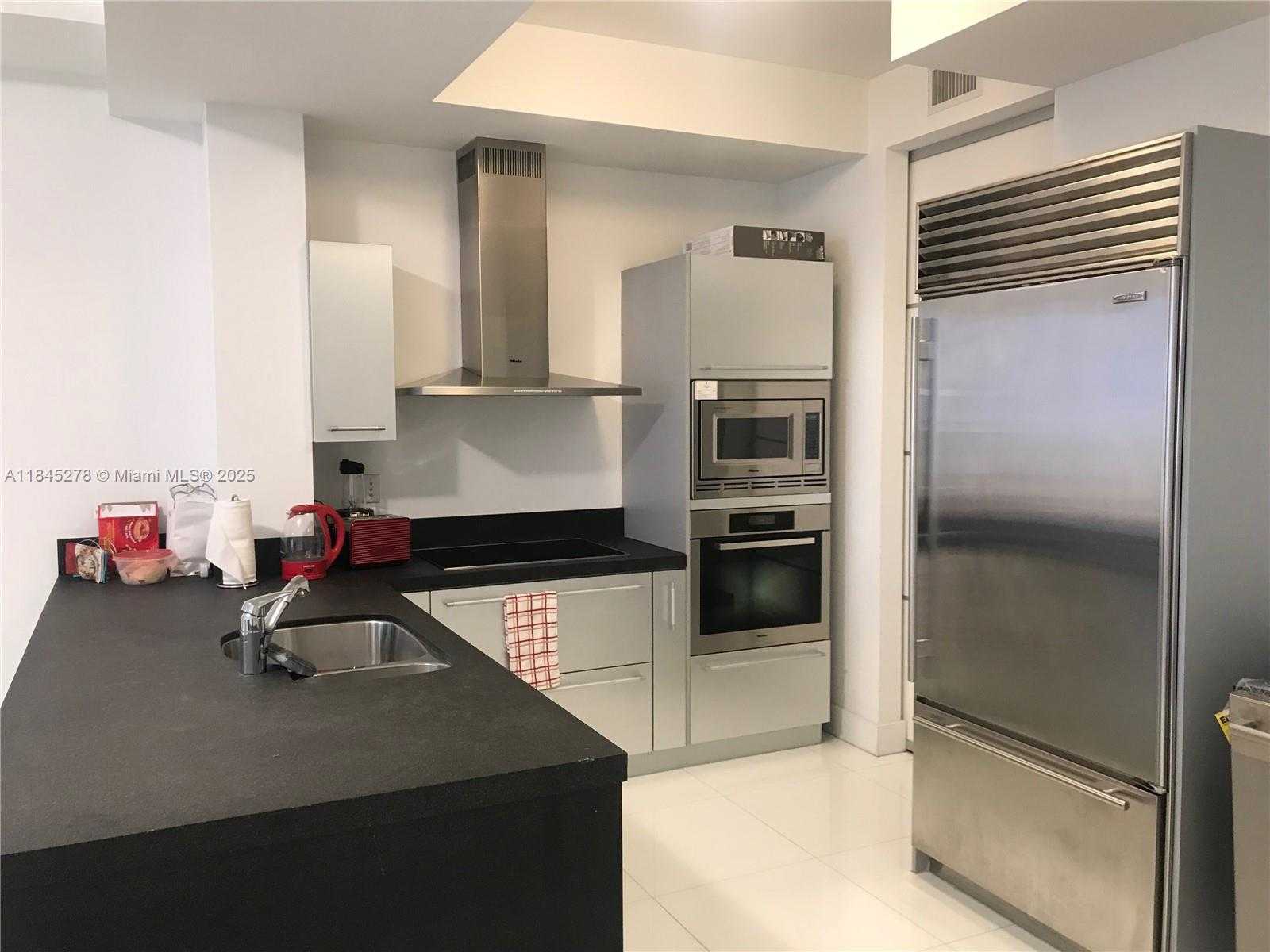 Small Image of 18201 COLLINS AVE #3302, Sunny Isles Beach Number 3