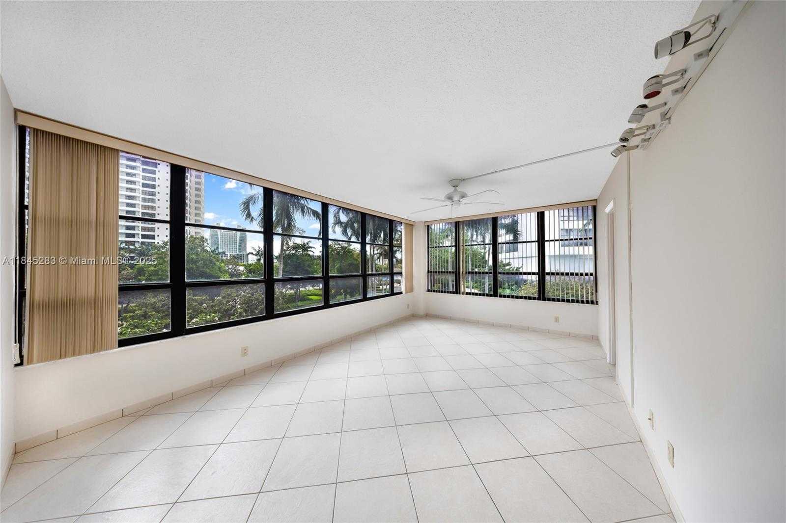 Small Image of 600 THREE ISLANDS BLVD #212, Hallandale Beach Number 14
