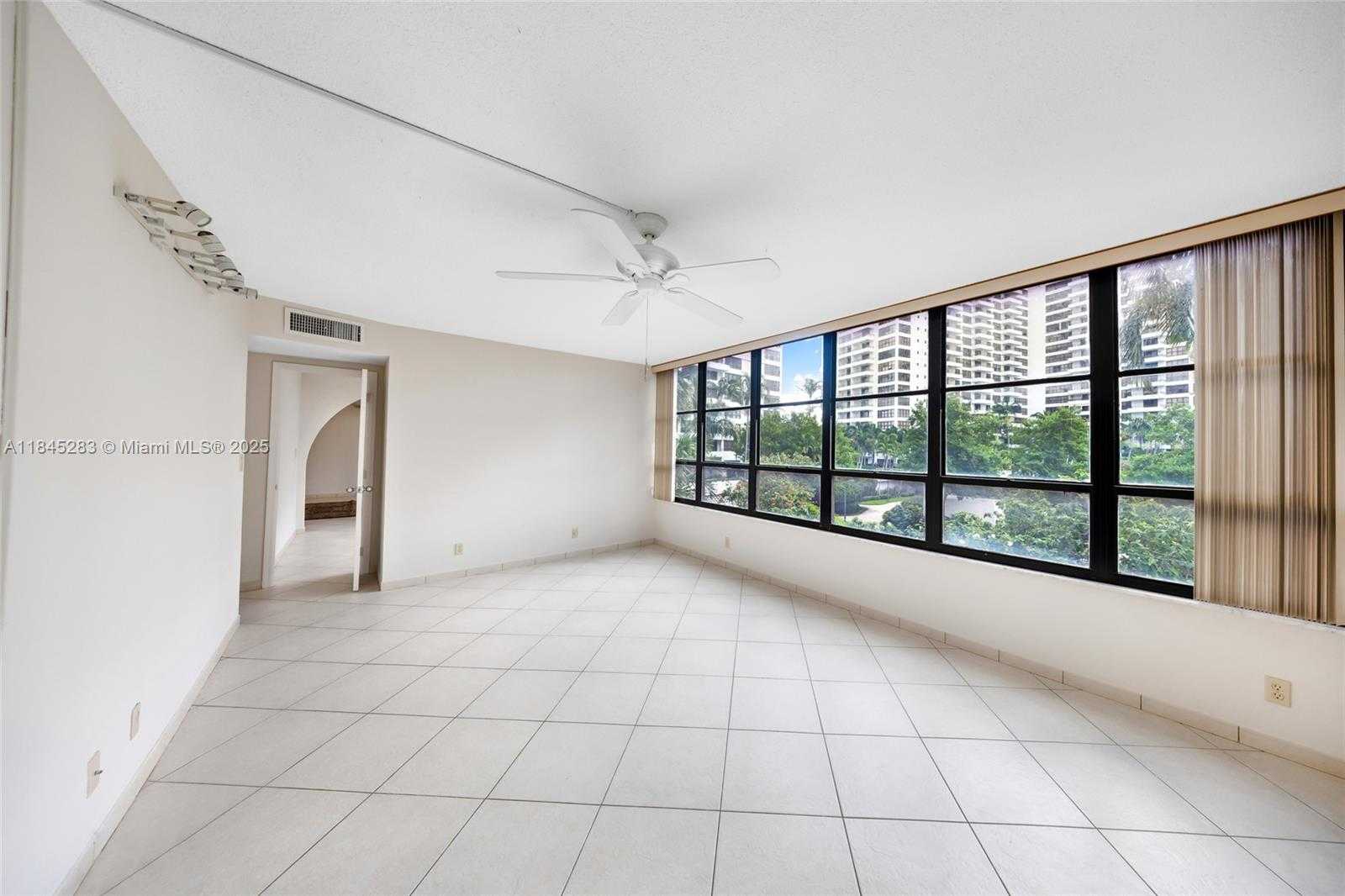 Small Image of 600 THREE ISLANDS BLVD #212, Hallandale Beach Number 18