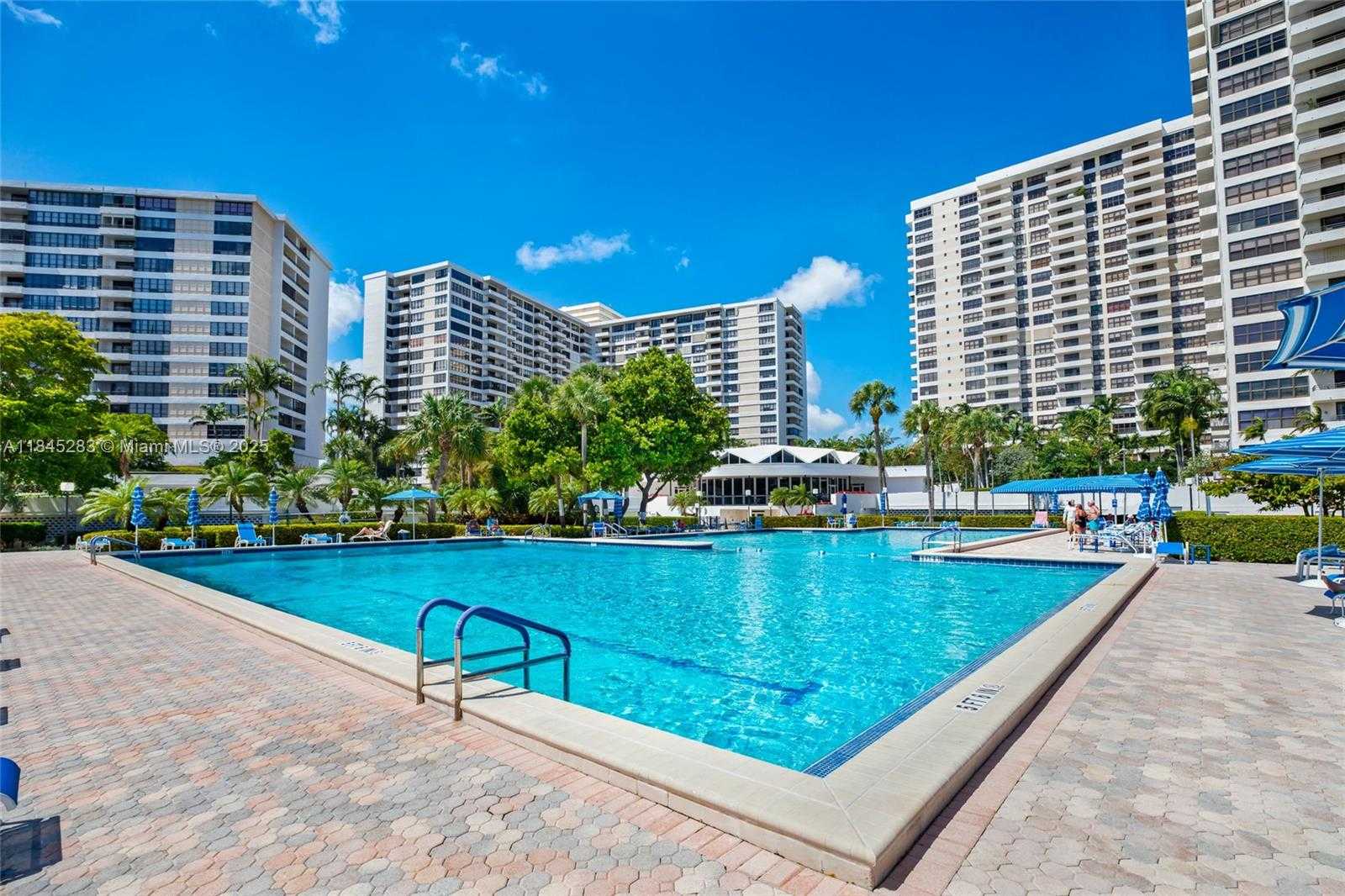 Small Image of 600 THREE ISLANDS BLVD #212, Hallandale Beach Number 32