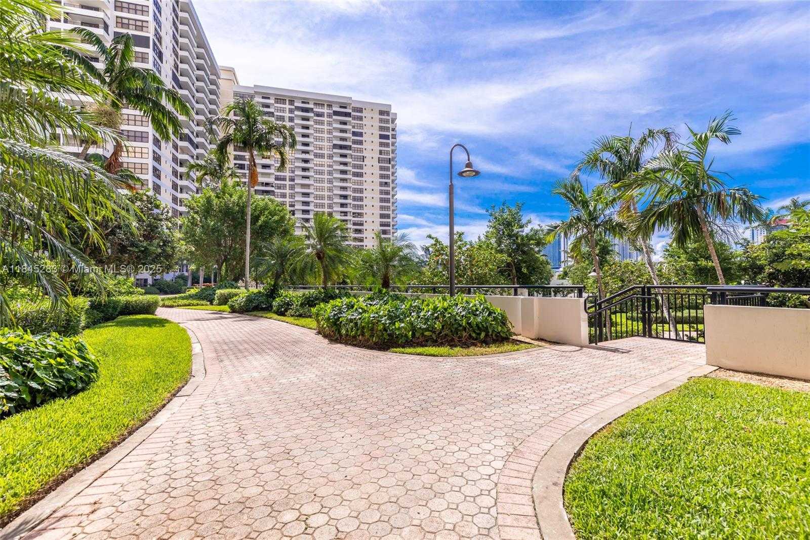 Small Image of 600 THREE ISLANDS BLVD #212, Hallandale Beach Number 40
