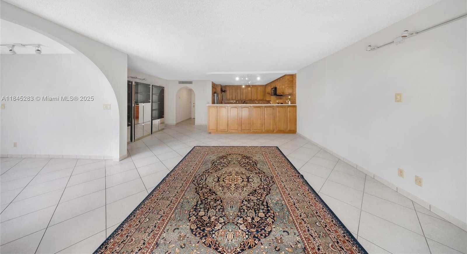 Small Image of 600 THREE ISLANDS BLVD #212, Hallandale Beach Number 7