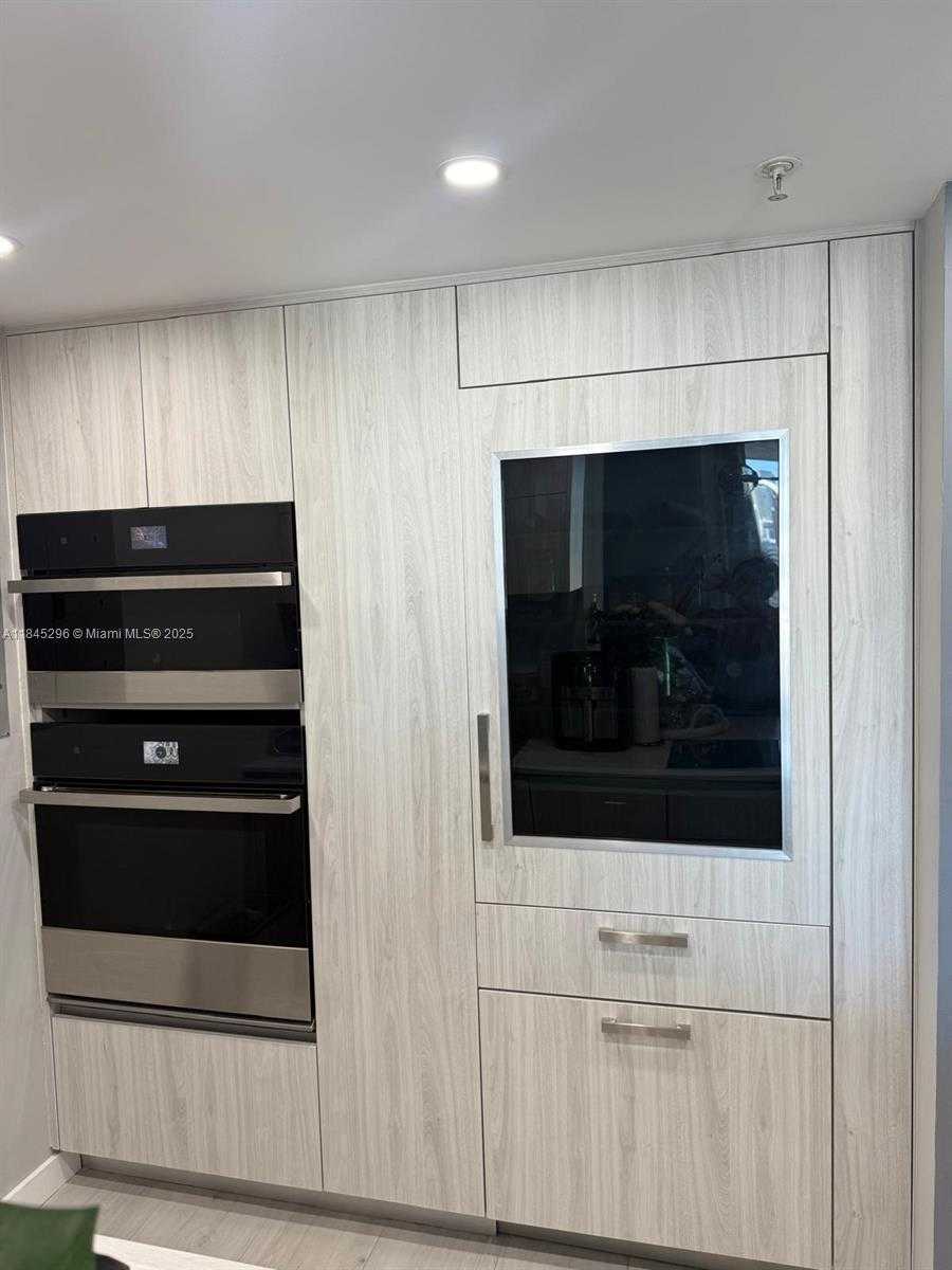 Small Image of 275 NORTH EAST 18TH ST #1405, Miami Number 10