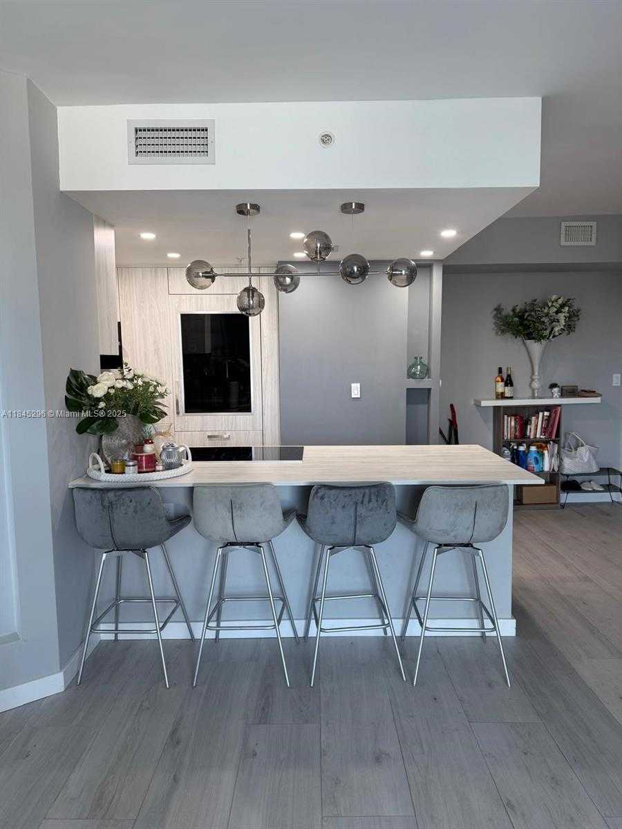 Small Image of 275 NORTH EAST 18TH ST #1405, Miami Number 2