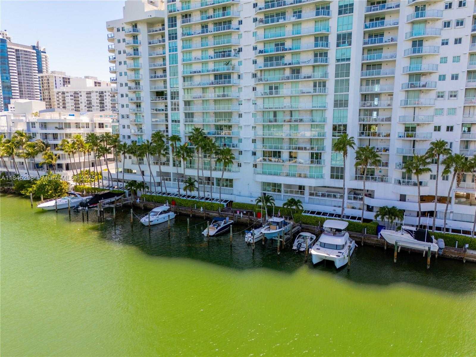 Small Image of 5900 COLLINS AVE #1701, Miami Beach Number 12