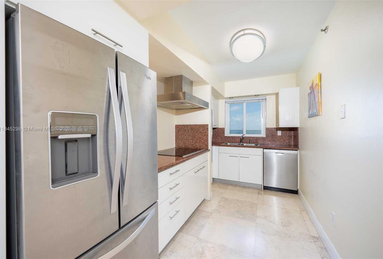 Small Image of 5900 COLLINS AVE #1701, Miami Beach Number 20