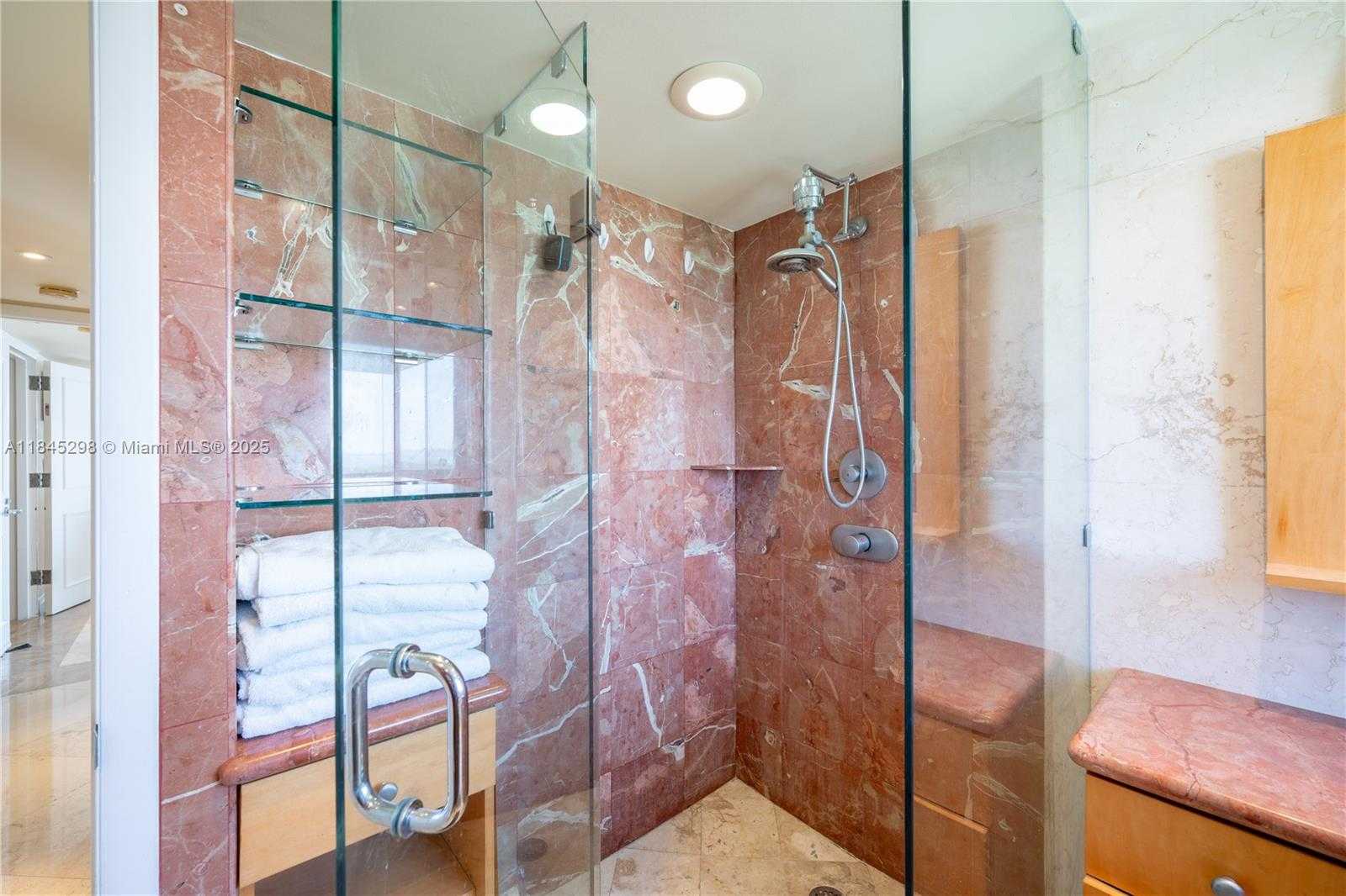 Small Image of 5900 COLLINS AVE #1701, Miami Beach Number 28