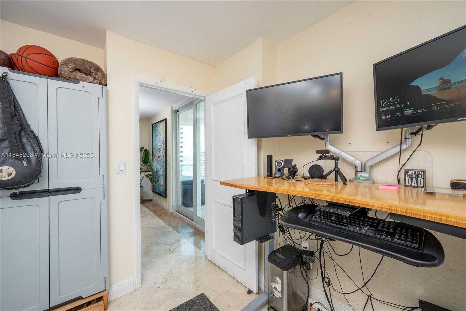 Small Image of 5900 COLLINS AVE #1701, Miami Beach Number 38