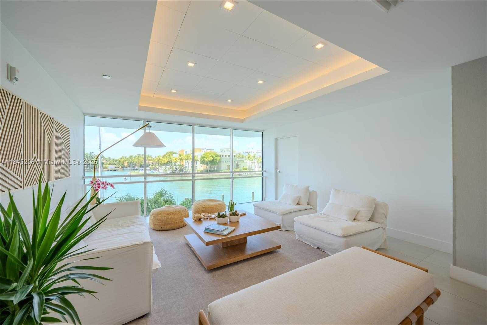 Small Image of 5900 COLLINS AVE #1701, Miami Beach Number 40